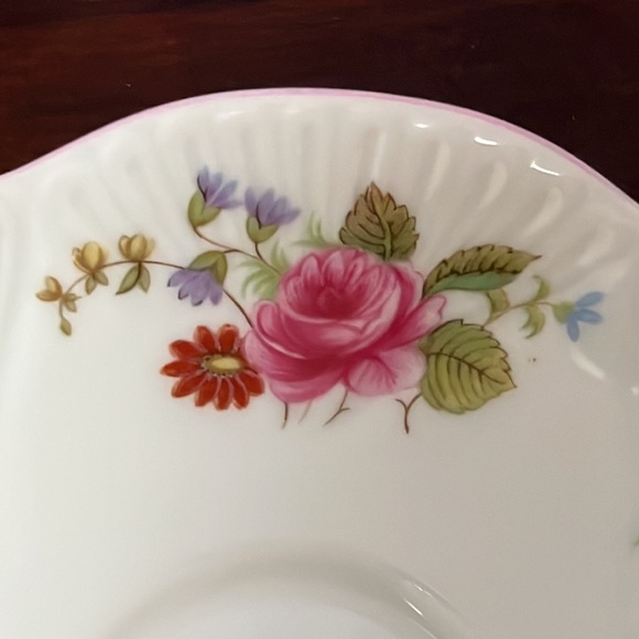 Shelley Rose and Red Daisy Demitasse Cup & Saucer DISCONTINUED! - Picture 12 of 16
